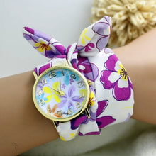 Load image into Gallery viewer, shsby new design Ladies flower cloth wrist watch gold fashion women dress watches high quality fabric watch sweet girls watch