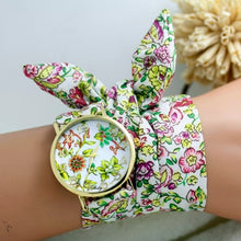 Load image into Gallery viewer, shsby new design Ladies flower cloth wrist watch gold fashion women dress watches high quality fabric watch sweet girls watch