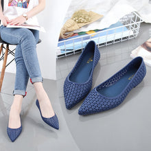 Load image into Gallery viewer, EOEODOIT Spring Jelly Flats Shoes Women Beach Sand Soft Pointy Toe Flat Heel Summer Sandals Female Rain Shoes Slide Resistance