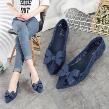 Load image into Gallery viewer, EOEODOIT Spring Jelly Flats Shoes Women Beach Sand Soft Pointy Toe Flat Heel Summer Sandals Female Rain Shoes Slide Resistance