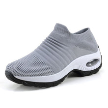 Load image into Gallery viewer, Ladies shoes flats 2019 new fashion breathable mesh sneakers women shoes slip-on comfortable sports casual shoes woman flats