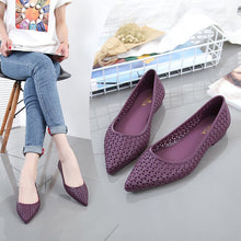 Load image into Gallery viewer, EOEODOIT Spring  Jelly Flats Shoes Women Beach Sand Soft Pointy Toe Flat Heel Summer Sandals Female Rain Shoes Slide Resistance
