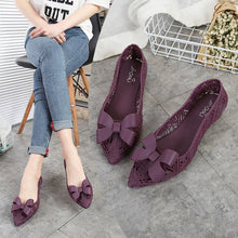 Load image into Gallery viewer, EOEODOIT Spring  Jelly Flats Shoes Women Beach Sand Soft Pointy Toe Flat Heel Summer Sandals Female Rain Shoes Slide Resistance
