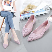 Load image into Gallery viewer, EOEODOIT Spring  Jelly Flats Shoes Women Beach Sand Soft Pointy Toe Flat Heel Summer Sandals Female Rain Shoes Slide Resistance
