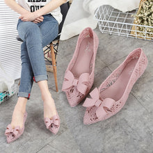 Load image into Gallery viewer, EOEODOIT Spring  Jelly Flats Shoes Women Beach Sand Soft Pointy Toe Flat Heel Summer Sandals Female Rain Shoes Slide Resistance
