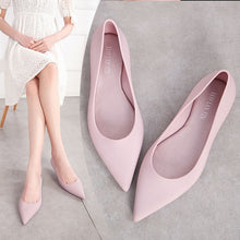 Load image into Gallery viewer, EOEODOIT Spring  Jelly Flats Shoes Women Beach Sand Soft Pointy Toe Flat Heel Summer Sandals Female Rain Shoes Slide Resistance
