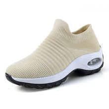 Load image into Gallery viewer, Ladies shoes flats 2019 new fashion breathable mesh sneakers women shoes slip-on comfortable sports casual shoes woman flats

