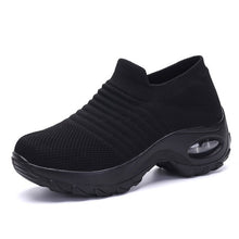 Load image into Gallery viewer, Ladies shoes flats 2019 new fashion breathable mesh sneakers women shoes slip-on comfortable sports casual shoes woman flats
