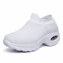 Load image into Gallery viewer, Ladies shoes flats 2019 new fashion breathable mesh sneakers women shoes slip-on comfortable sports casual shoes woman flats
