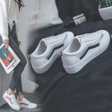 Load image into Gallery viewer, HOT Women Sneakers 2020 Fashion Breathble Vulcanized Shoes Women Pu leather Platform Shoes Women Lace up Casual Shoes White
