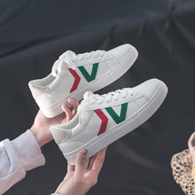 Load image into Gallery viewer, HOT Women Sneakers 2020 Fashion Breathble Vulcanized Shoes Women Pu leather Platform Shoes Women Lace up Casual Shoes White
