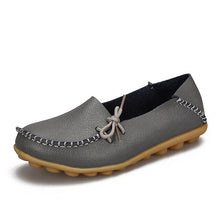 Load image into Gallery viewer, Flats Shoes Women Genuine Leather Shoes Moccasins Mother Loafers Soft Driving Ballet Footwear
