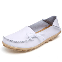 Load image into Gallery viewer, Flats Shoes Women Genuine Leather Shoes Moccasins Mother Loafers Soft Driving Ballet Footwear

