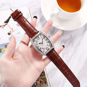 2019 Big Size New Fashion Tonneau Watch Men Designer Brand Luxury Fully Diamond Man Watches Quartz Wrist Watch With Rhinestone