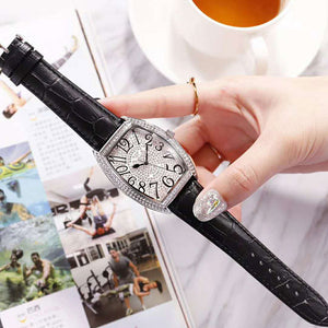 2019 Big Size New Fashion Tonneau Watch Men Designer Brand Luxury Fully Diamond Man Watches Quartz Wrist Watch With Rhinestone