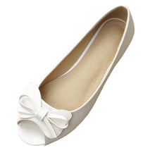Load image into Gallery viewer, COVOYYAR 2019 Bow Peep Toe Women Flats Spring Summer Fashion Soft Bottom Flat Lady Sandals Golden Shoes Slip On Big Sizes WFS899
